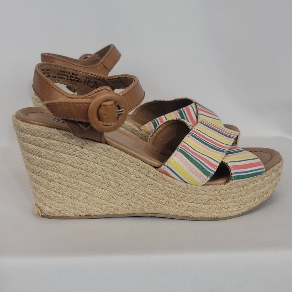 ❤ 3/$25 SO Sandal Wedge